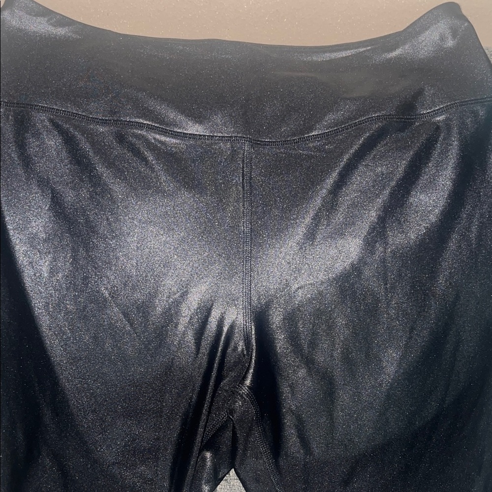 NWT Maurices Glossy Black Leggings size large-short